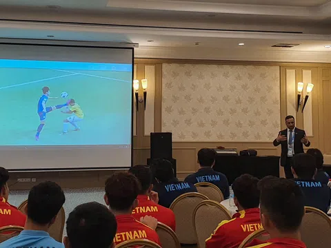 AFC phổ biến các nội dung quan trọng trong Luật thi đấu cho đội tuyển U23 Việt Nam