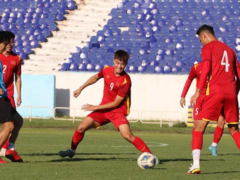 U23 Việt Nam cười nói vui vẻ trước trận "đại chiến" với U23 Thái Lan