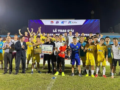 Câu lạc bộ Bình Thuận và Hòa Bình giành vé thăng hạng Nhất Quốc gia