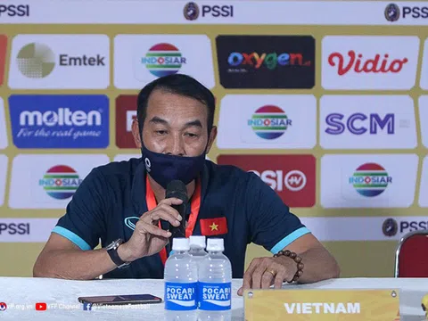 Huấn luyện viên Đinh Thế Nam: “U19 Việt Nam vẫn phải hướng về phía trước”