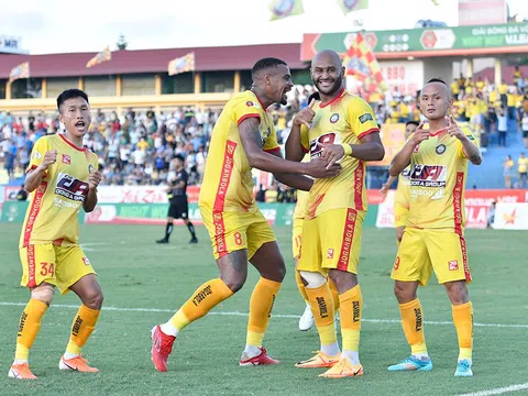 Vòng 7 V.League 2022: Thanh Hoá huỷ diệt Sài Gòn nhờ ngoại binh