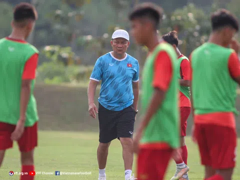 Đội tuyển U16 Việt Nam thận trọng với mặt sân thi đấu Sultan Aung