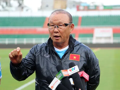 Huấn luyện viên Park Hang-seo: VFF chưa làm việc tích cực với Pau để Quang Hải được dự AFF Cup