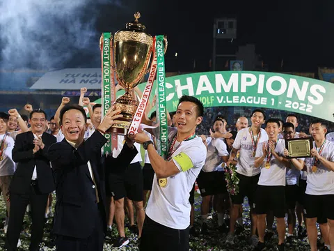 Vòng 25 V.League 2022: Bùng nổ khán giả, xác định tốp đầu bảng