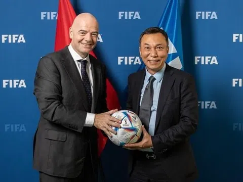 Chủ tịch VFF Trần Quốc Tuấn tham dự Hội nghị thượng đỉnh của FIFA và dự khán khai mạc World Cup 2022