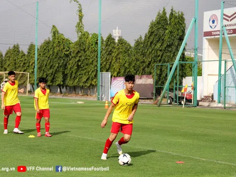 Giám đốc kỹ thuật Adachi Yusuke: “Điều quan trọng là hoàn thiện kỹ chiến thuật cá nhân”