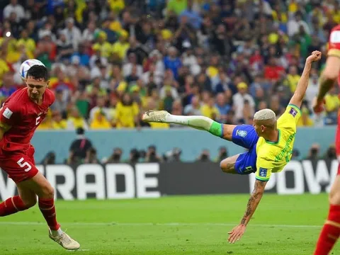 Bảng G: Richarlison lập siêu phẩm, Brazil chiếm ngôi đầu bảng