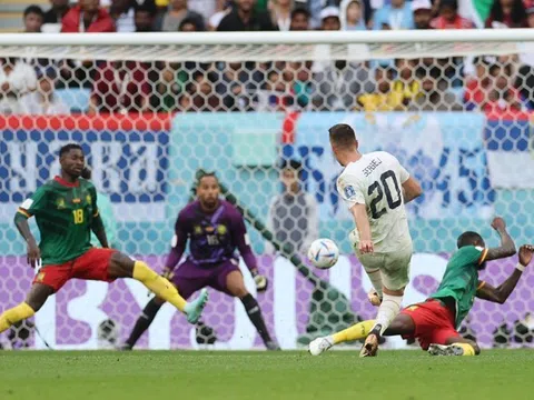 Bảng G > Cameroon 3-3 Serbia: "Những con sư tử bất khuất" lội ngược dòng giành điểm