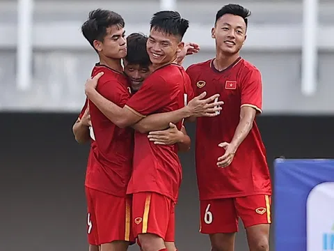 U20 Việt Nam bị cầm hòa đáng tiếc trước "quân xanh" Hòa Bình FC