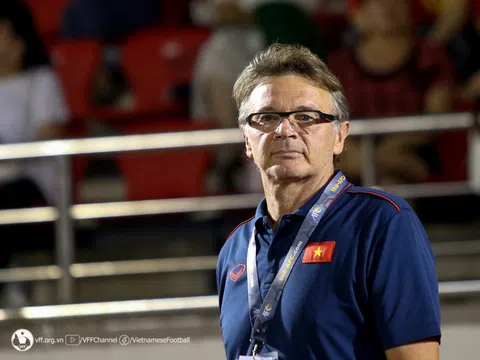 Ông Philippe Troussier chính thức là tân huấn luyện viên trưởng đội tuyển Việt Nam và U23 Việt Nam