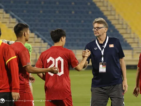 Huấn luyện viên Philippe Troussier tin U23 Việt Nam vẫn đang đi đúng hướng