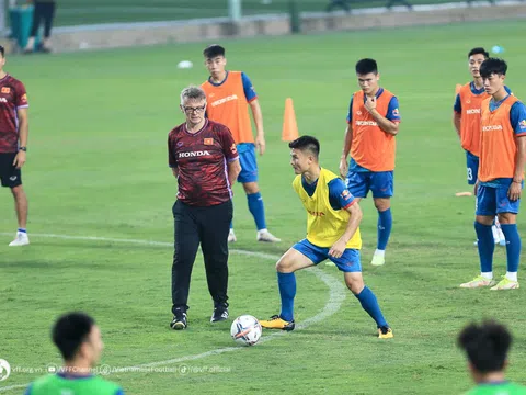 Đội tuyển quốc gia và U23 Việt Nam đẩy nhanh tốc độ chơi bóng trong ngày tập luyện thứ ba