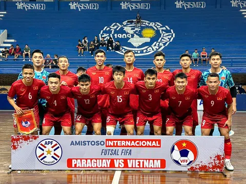 Đội tuyển futsal Việt Nam kết thúc tập huấn tại Paraguay, di chuyển tới Argentina