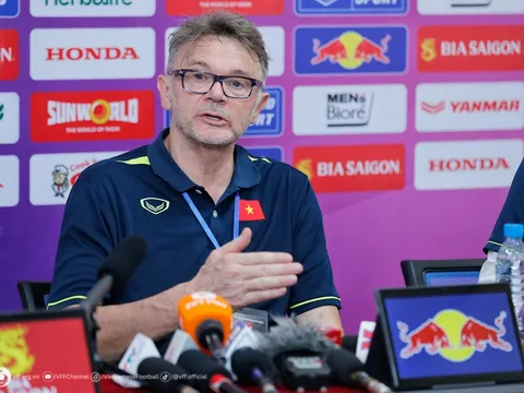 Ông Troussier rất hài lòng về màn trình diễn của đội tuyển Việt Nam trước Syria