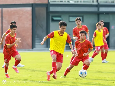 Đội tuyển U17 Việt Nam thoải mái tinh thần trước trận gặp U17 Uzbekistan