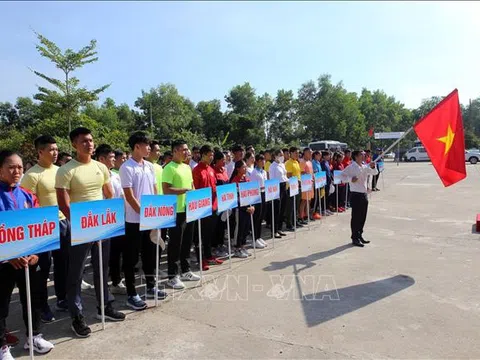 Khởi tranh giải Đua thuyền rowing và canoeing các Câu lạc bộ toàn quốc 2022