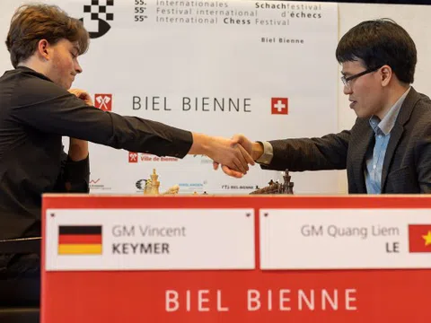 Lê Quang Liêm dẫn đầu Biel Grandmaster 2022