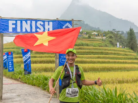 Quang Trần vô địch cự ly “siêu khủng” chạy 160km tại Sa Pa