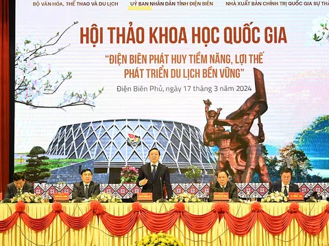 Phát triển du lịch trên cơ sở tôn vinh di sản - bảo tồn văn hóa - phát triển xanh, bền vững