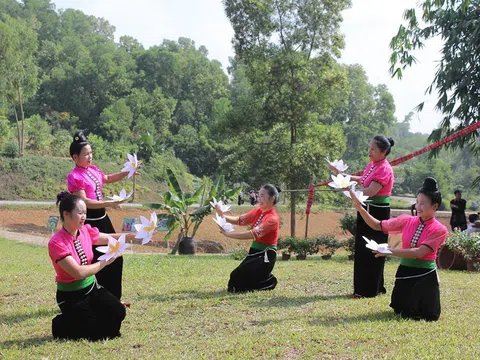 “Mùa hè - Trải nghiệm và khám phá” tại Làng Văn hóa - Du lịch các dân tộc Việt Nam