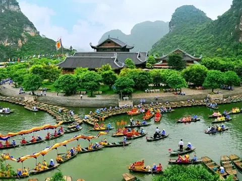 Festival Ninh Bình lần thứ III năm 2024: "Dòng chảy Di sản"