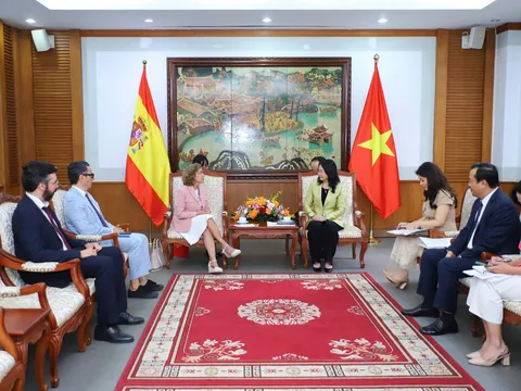 Thúc đẩy quan hệ hợp tác văn hóa, thể thao và du lịch giữa Việt Nam và Tây Ban Nha