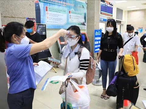 Khẩn trương ‘xốc’ lại các biện pháp phòng chống dịch COVID-19