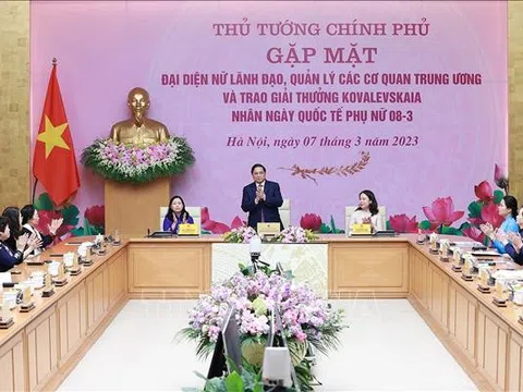 Thủ tướng: Tạo môi trường, điều kiện để phát huy vai trò của phụ nữ Việt Nam