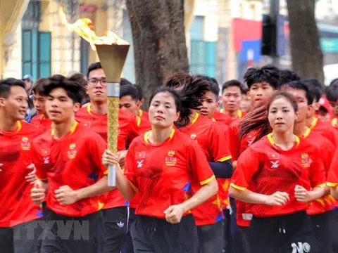 Hình ảnh Lễ rước đuốc SEA Games 32 tại Việt Nam