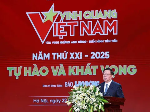 Vinh quang Việt Nam 2025: Tôn vinh huấn luyện viên Mai Đức Chung và xạ thủ Trịnh Thu Vinh