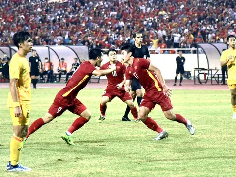 Bóng đá SEA Games 31: Huấn luyện viên Polking thừa nhận U23 Việt Nam mạnh mẽ và bản lĩnh hơn