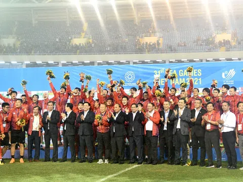 Chung kết bóng đá nam SEA Games 31: Lời chia tay ngọt ngào của huấn luyện viên Park Hang-seo