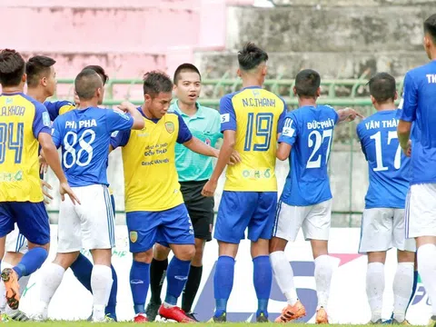 Trọng tài V.League: Con ông Mùi, cháu ông Hiền