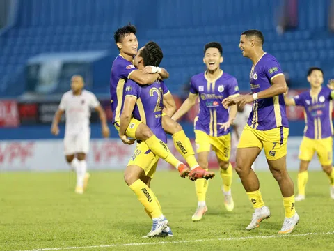 V.League 2022: Hà Nội FC “đơn thương độc mã” trong cuộc đua vô địch