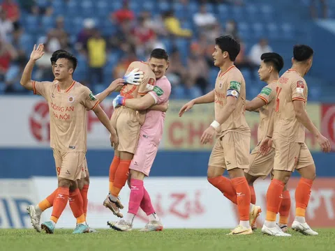 V.League 2023: Tăng tốc và hụt hơi trước kỳ nghỉ