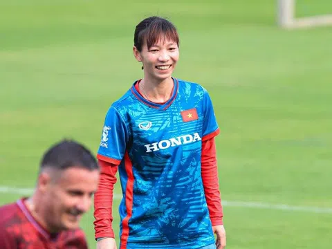 Tiền vệ Thuỳ Trang: Tôi tự hào khi được vinh danh sau những nỗ lực cùng toàn đội