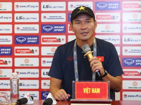 Giải Bóng đá U19 nữ Đông Nam Á 2023: Huấn luyện viên Akira Ijiri chưa hài lòng dù U19 nữ Việt Nam thắng đậm