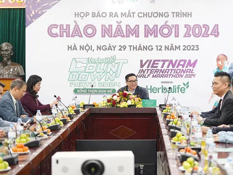 Gần 5.000 vận động viên tham gia giải Bán Marathon Quốc tế Việt Nam 2024 chào đón giao thừa