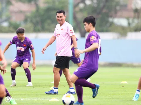 Ông Hứa Hiền Vinh được bổ nhiệm làm huấn luyện viên trưởng đội tuyển U19 Việt Nam