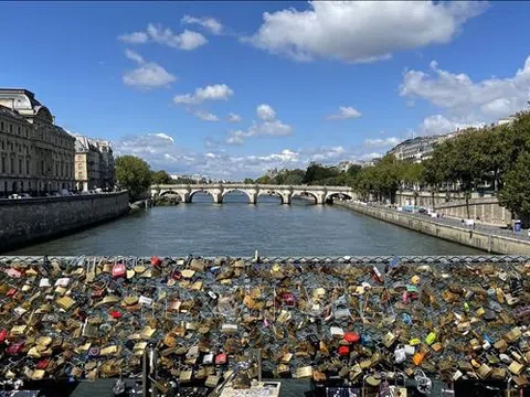 Olympic Paris 2024: Chất lượng nước sông Seine đã được cải thiện