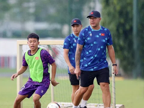 Đội tuyển U17 Việt Nam: Huấn luyện viên Cristiano Roland muốn có thêm làn gió mới