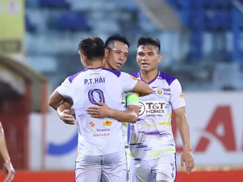Hà Nội FC ngược dòng ấn tượng, nuôi hy vọng vô địch V.League 2024-2025