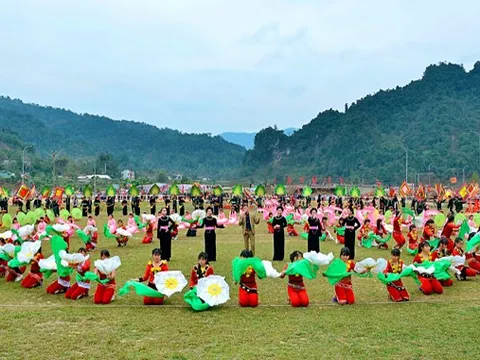 Khẩn trương triển khai Kết luận của Bộ Chính trị về phát triển văn hóa, con người Việt Nam