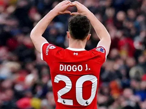 Liverpool treo vĩnh viễn áo số 20 để tưởng nhớ Diogo Jota