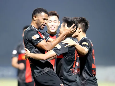 Vòng 8 V.League 2025-2026: Ninh Bình dẫn đầu giữa biến động