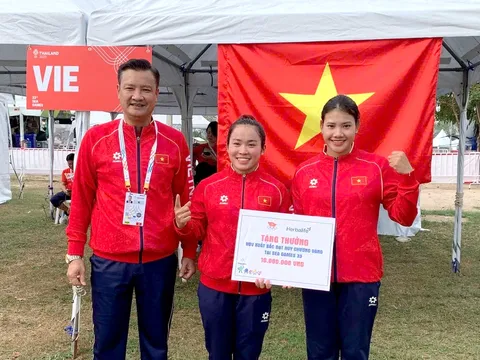 SEA Games 33: Ma Thị Thùy và Nguyễn Thị Hương giành huy chương vàng Canoeing