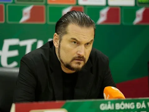 V.League 2025-2026: Không có ngoại lệ cho huấn luyện viên Popov