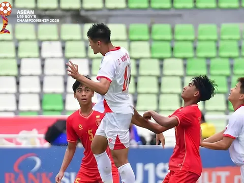 Giải U19 Đông Nam Á 2026: Đội tuyển U19 Việt Nam vượt lên chiếm ngôi đầu bảng A
