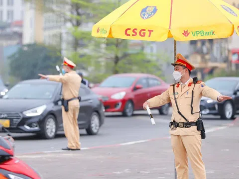 Công an thành phố Hà Nội ra quân đảm bảo an toàn giao thông tại 20 nút trọng điểm sẵn sàng đón SEA Games 31