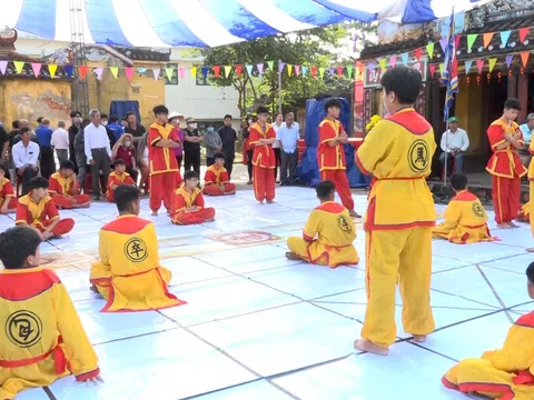Đặc sắc lễ hội Đình làng Túy Loan